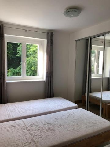 Velden View Ferienwohnung Mit Grosser Sonnenterrasse Und See- Und Karawankenblick Velden am Woerthersee Exterior photo